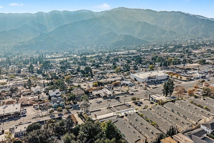 More Photos Of 2943-2947 Foothill Blvd, La Crescenta Medical For Lease