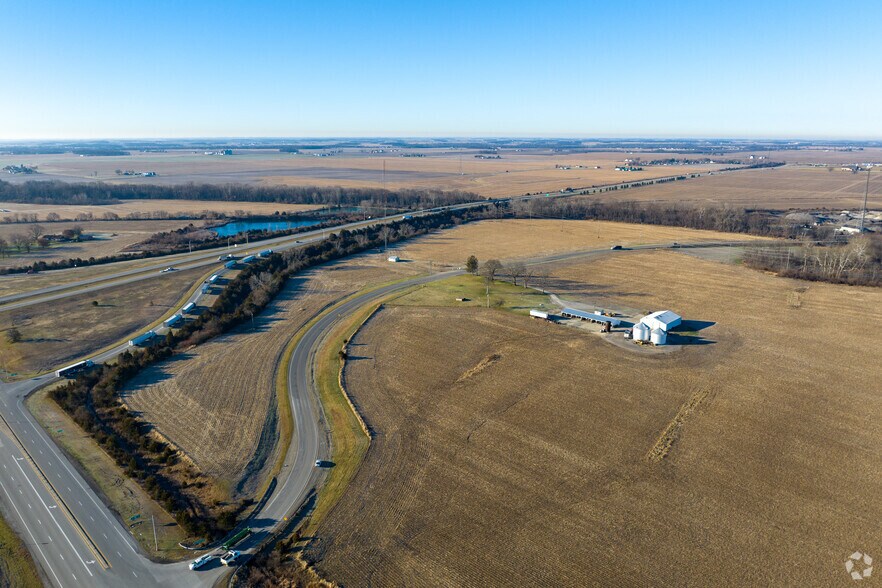 More Photos Of US-35 / SR 753 North East lot of the US-35 / 753 sr, Washington Court House Land For Sale