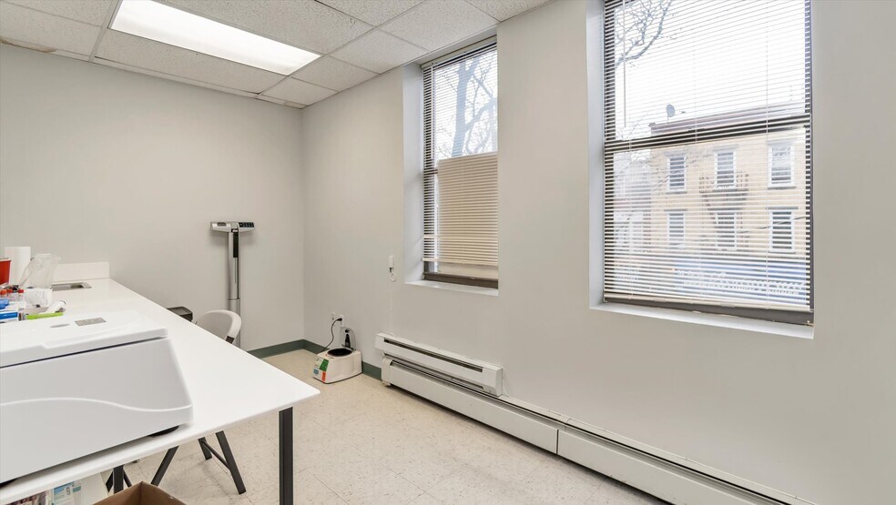 More Photos Of 2385 Arthur Ave, Bronx Storefront Retail Office For Lease