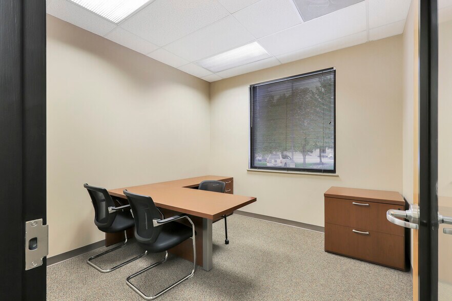 More Photos Of 691 Trade Center Blvd, Chesterfield Coworking Space
