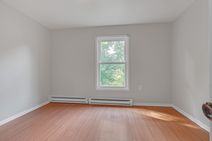 More Photos Of 604-620 E Grant Hwy, Marengo Apartments For Sale