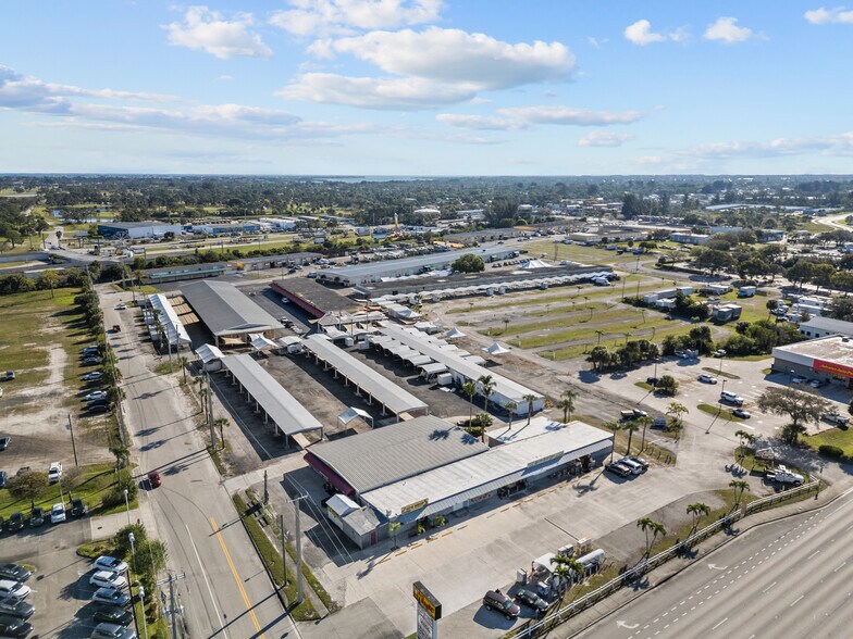 More Photos Of 2201 SE Indian St, Stuart Unknown For Lease