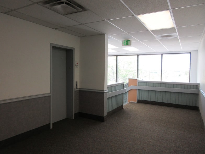 More Photos Of 2200 E 104th Ave, Thornton Office For Lease