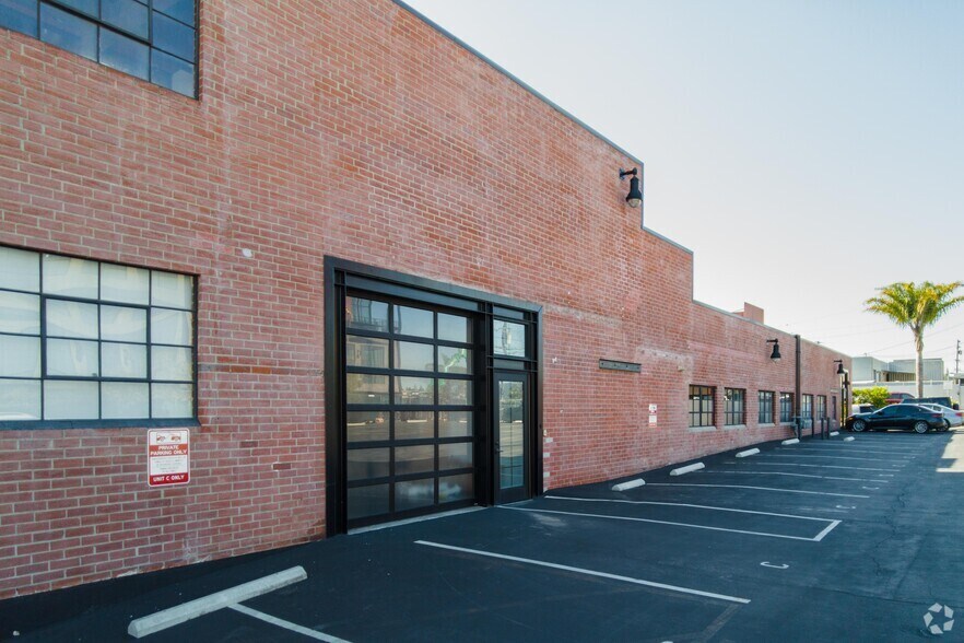 More Photos Of 1301 El Segundo Blvd, El Segundo Office For Lease