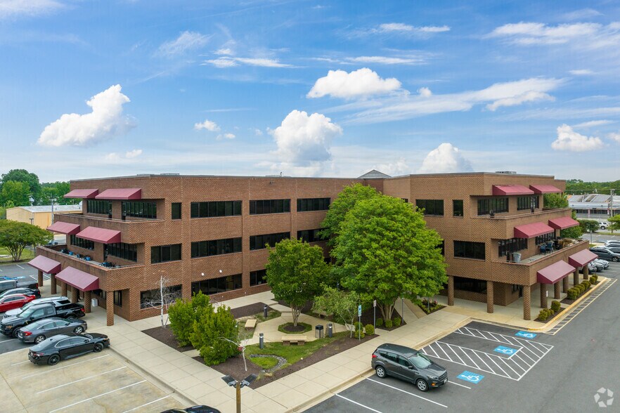 More Photos Of 3261 Old Washington Rd, Waldorf Loft Creative Space For Lease