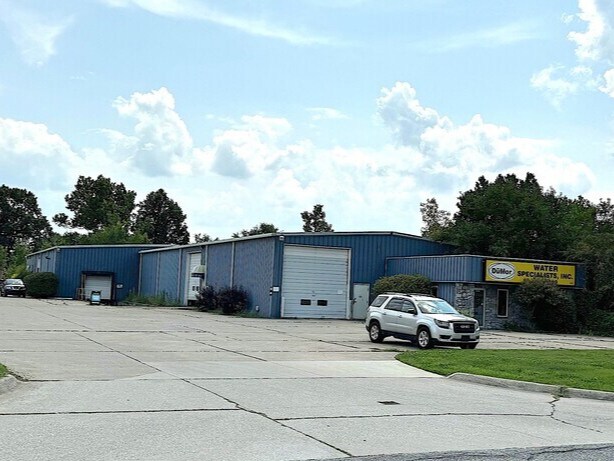 Primary Photo Of 4405 Wyland Dr, Elkhart Warehouse For Sale