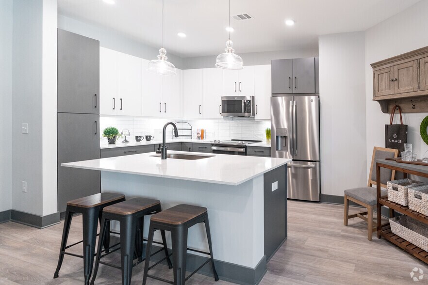 More Photos Of 352 S Walker St, Cary Apartments For Lease