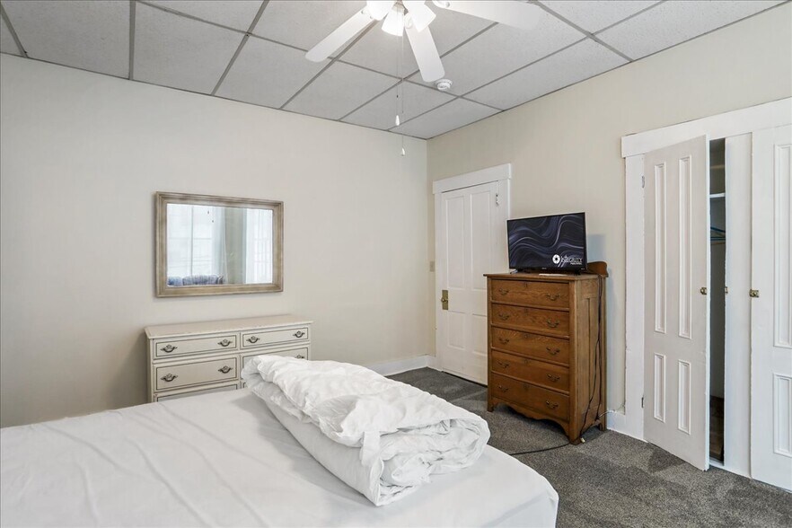 More Photos Of 229 E Union St, Cumberland Apartments For Sale