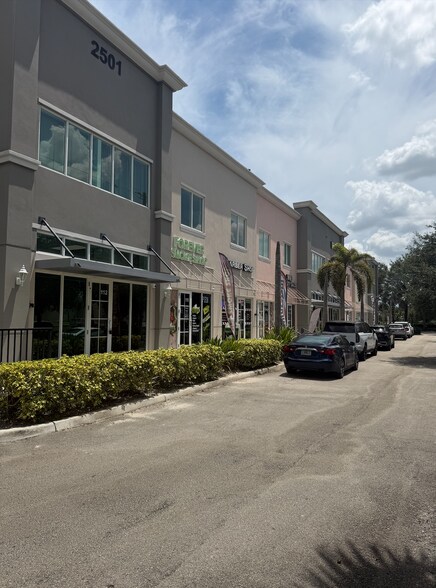 More Photos Of 2501 SW 101st Ave, Miramar Storefront For Sale