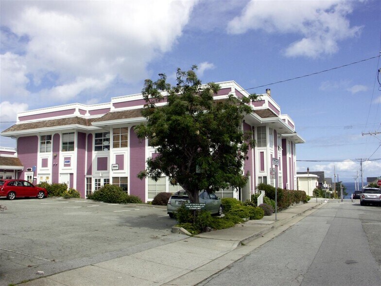 More Photos Of 529 Central Ave, Pacific Grove Office Residential For Lease
