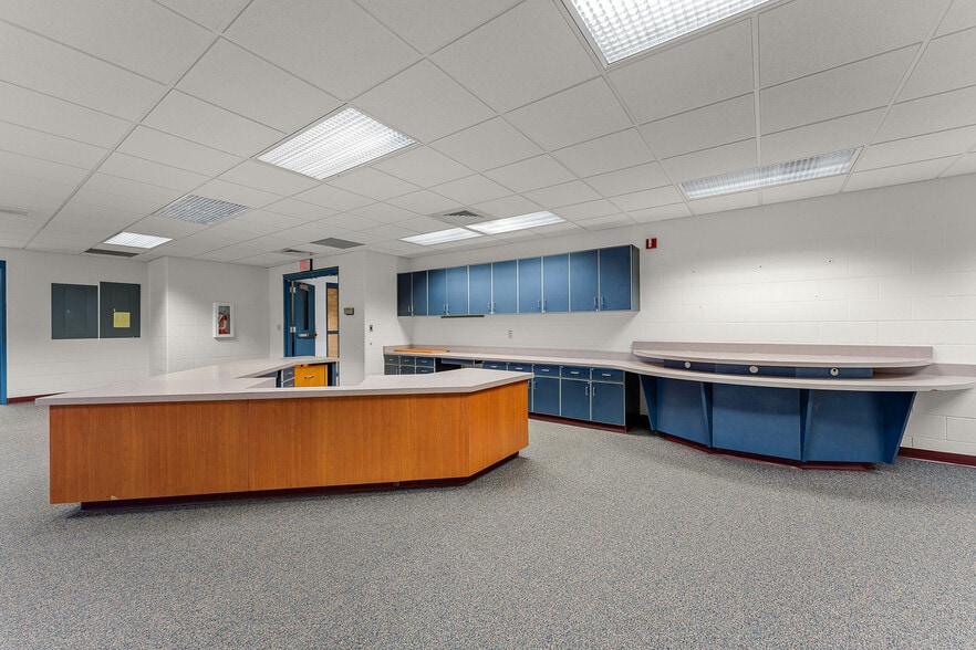 More Photos Of S5864 State Highway 23, Loganville Light Distribution For Sale