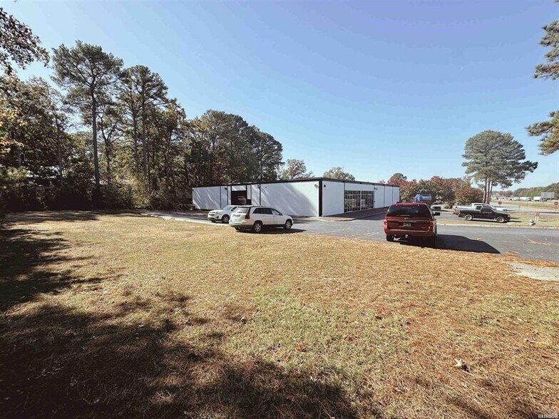 More Photos Of 8023 Interstate 30, Little Rock Light Manufacturing For Lease
