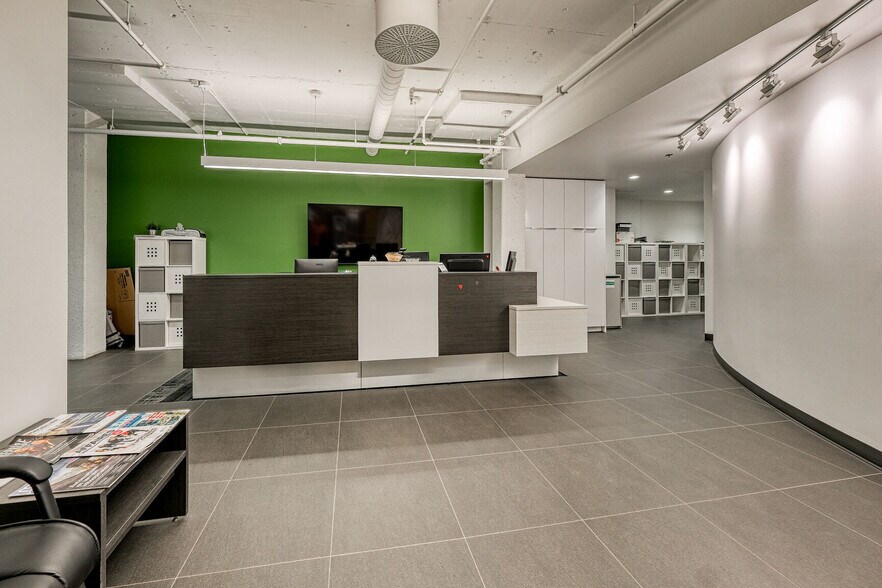 More Photos Of 1000 Rte De L'eglise, Québec Office For Lease