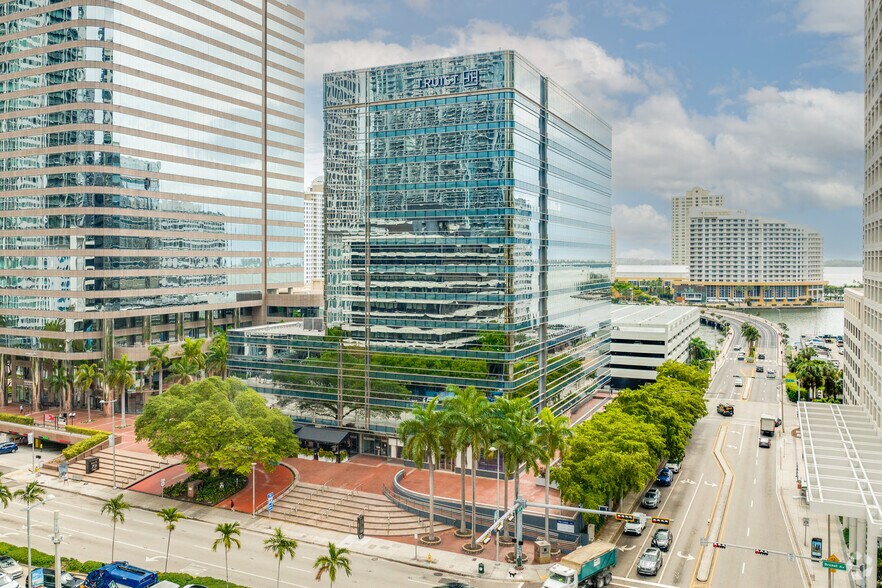 Primary Photo Of 777 Brickell Ave, Miami Coworking Space