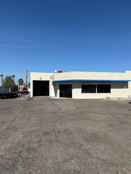 Primary Photo Of 4636 E McDowell Rd, Phoenix Distribution For Sale
