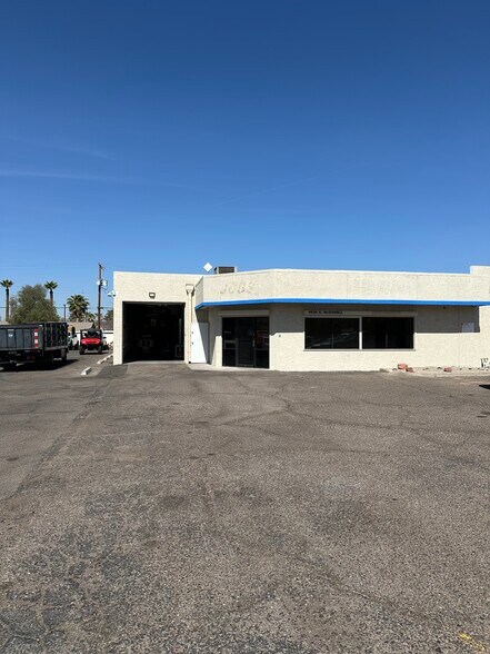 More Photos Of 4636 E McDowell Rd, Phoenix Distribution For Sale