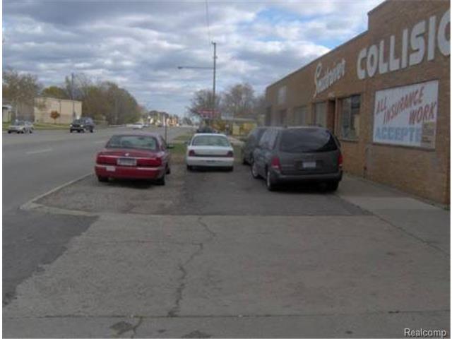 More Photos Of 517 Southfield Rd, Lincoln Park Auto Repair For Sale