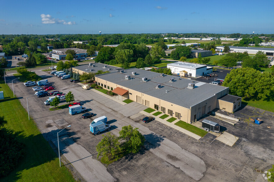 Primary Photo Of 4700 Northwest Pky, Hilliard Light Manufacturing For Sale