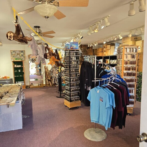 More Photos Of 11698 US Highway 60, Van Buren Specialty For Sale