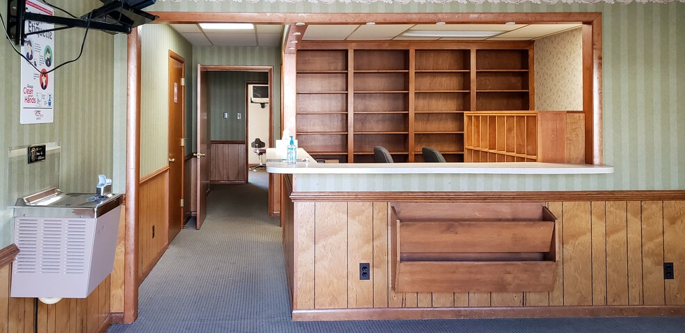 More Photos Of 1949 Thomson Dr, Lynchburg Medical For Lease