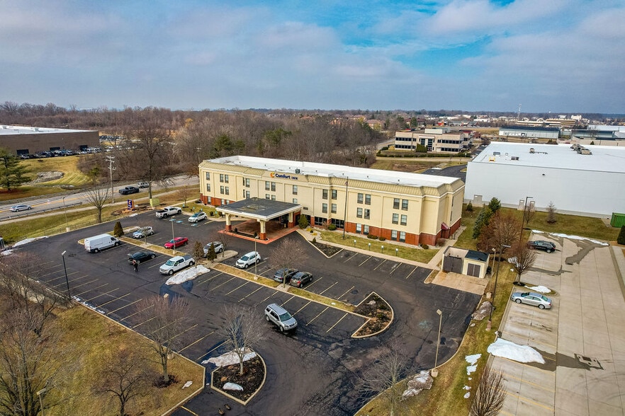 More Photos Of 4640 Creek Rd, Blue Ash Hotel For Sale
