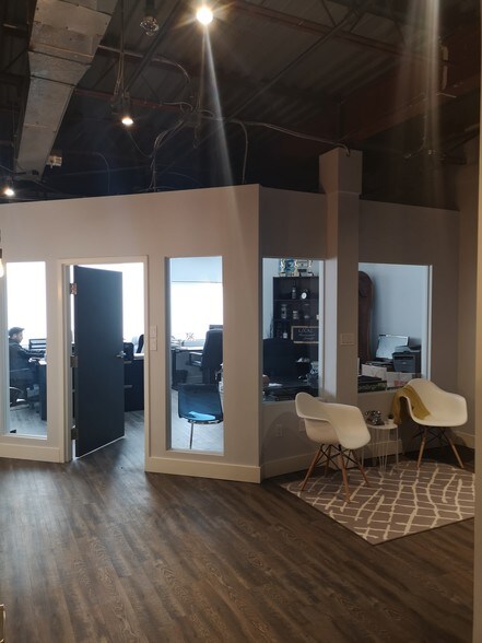 More Photos Of 180 James St S, Hamilton Office For Lease