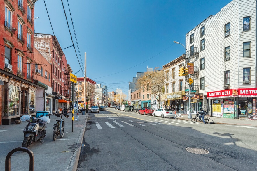 More Photos Of 51 Havemeyer St, Brooklyn Storefront Retail Office For Sale