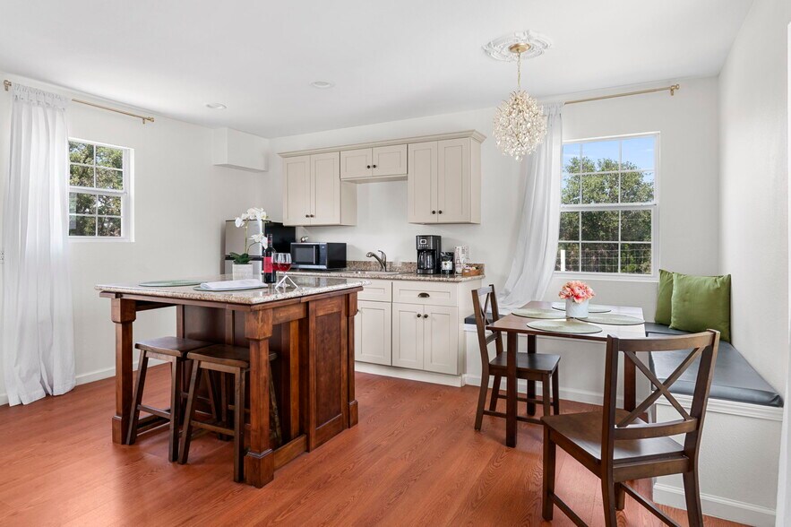 More Photos Of 1470 S Cranes Mill Rd, New Braunfels Lodge Meeting Hall For Sale