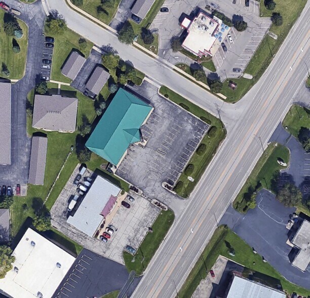 More Photos Of 1250 S Appleton Rd, Menasha Storefront Retail Office For Lease