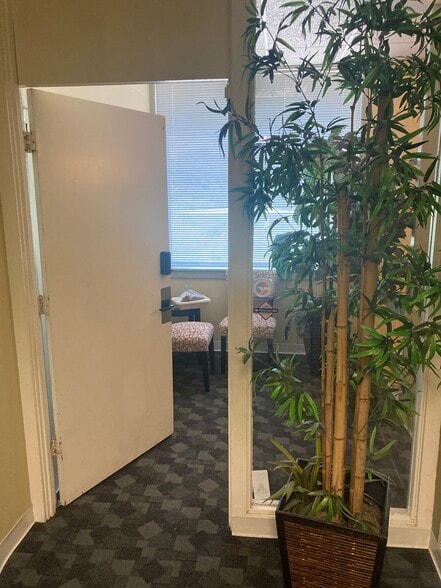 More Photos Of 2003 N Lamar Blvd, Austin Office For Lease