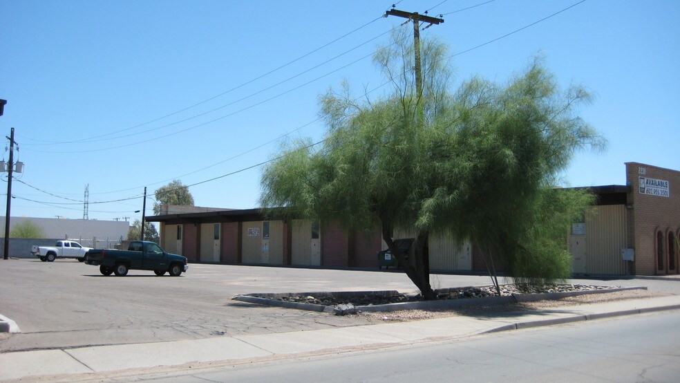 More Photos Of 2201-2231 S 7th Ave, Phoenix Warehouse For Lease