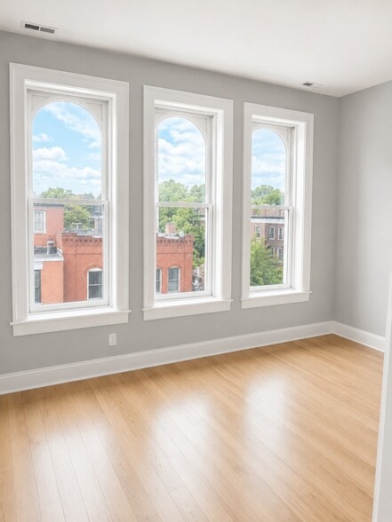 More Photos Of 1717 E Franklin St, Richmond Storefront Retail Residential For Sale