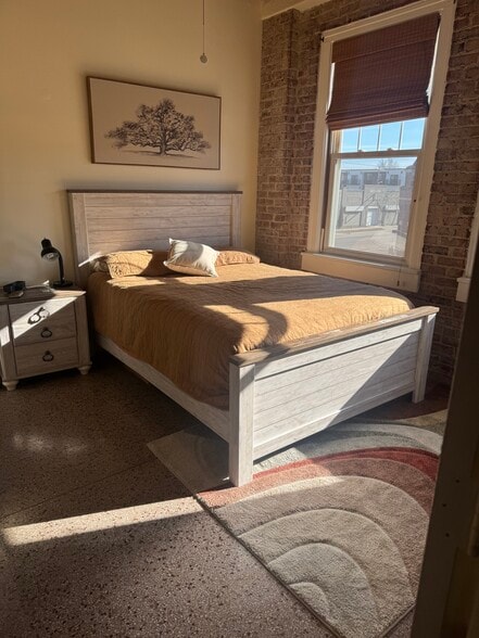 More Photos Of 128 S 5th St, Norfolk Apartments For Sale