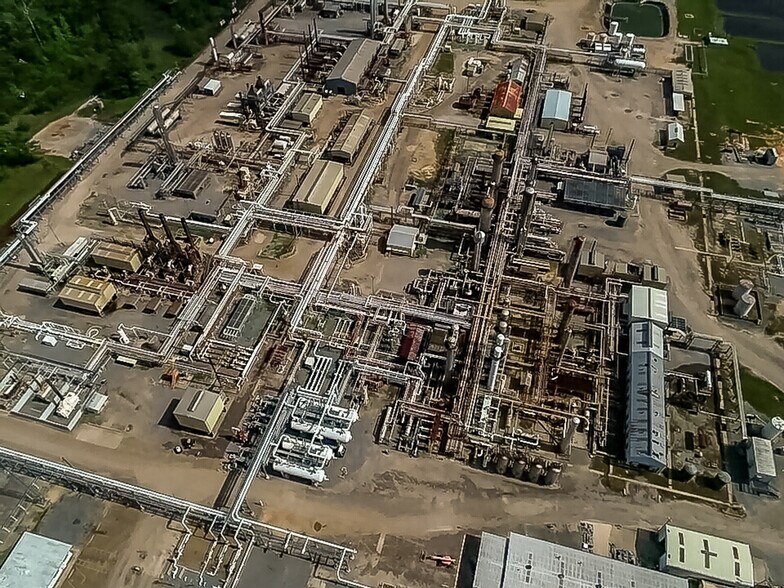 More Photos Of 2617 US Highway 79 N, Carthage Industrial For Sale