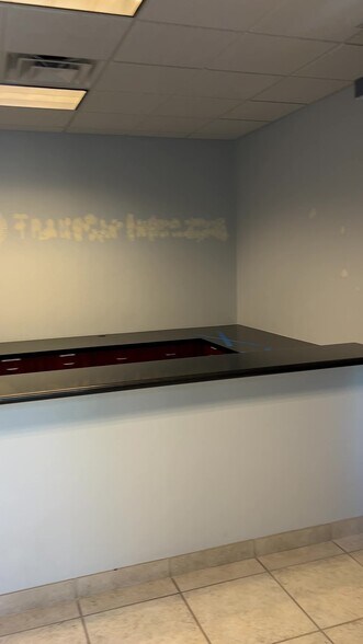 More Photos Of 6260 McLeod Dr, Las Vegas Office For Lease