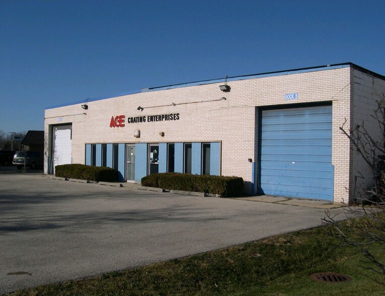 Primary Photo Of 626-628 E St. Charles Rd, Lombard Warehouse For Sale