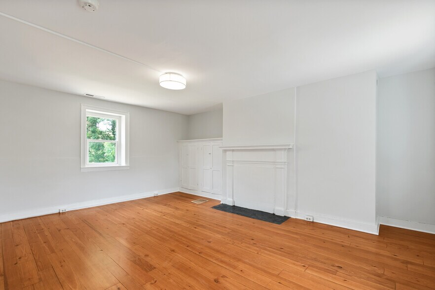 More Photos Of 2608 E Marshall St, Richmond Apartments For Sale