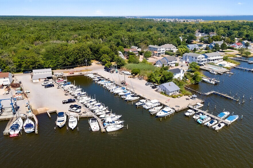 More Photos Of 120 Harbor Inn Rd, Bayville Marina For Sale
