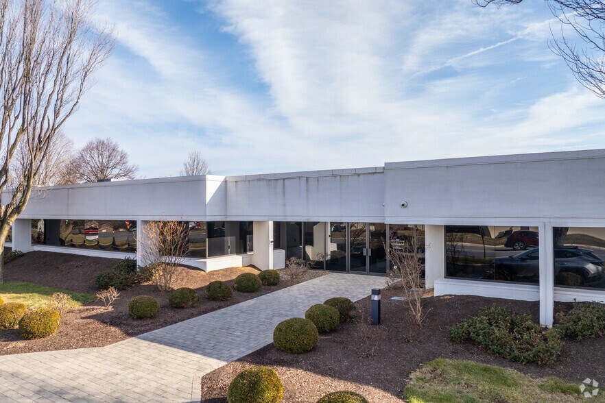 Primary Photo Of 850 N Wyomissing Blvd, Wyomissing Office For Lease