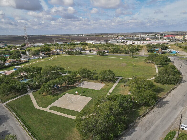 More Photos Of 5040 Rockford Dr, Corpus Christi Land For Sale