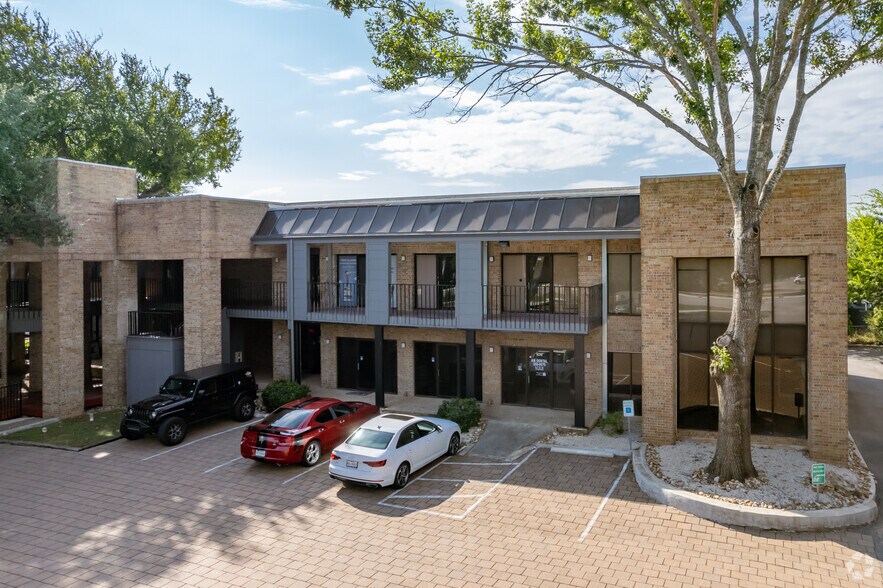 More Photos Of 9801 Anderson Mill Rd, Austin Loft Creative Space For Sale