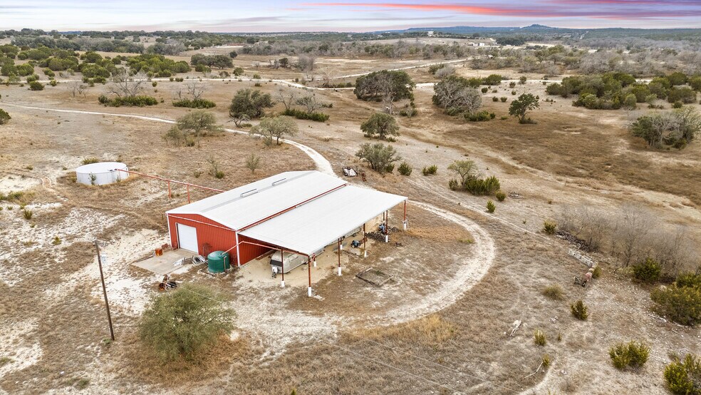 More Photos Of 1274 County Road 2806, Lampasas Land For Sale