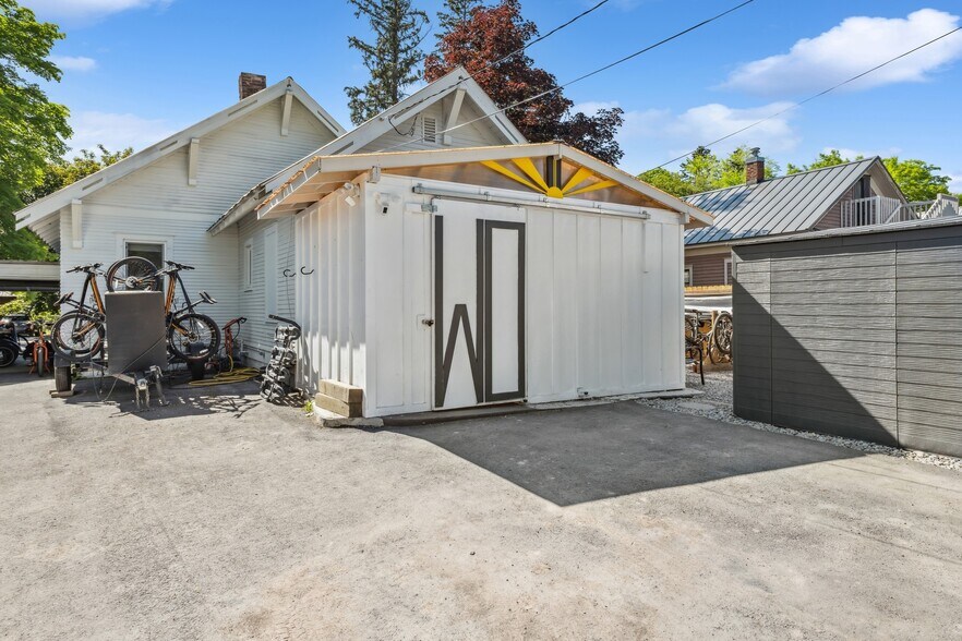 More Photos Of 541 Spokane Ave, Whitefish Office For Sale