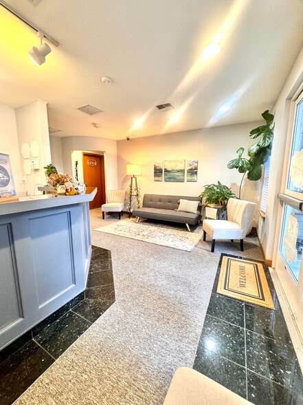 More Photos Of 1800 Cooper Point Rd SW, Olympia Office For Sale