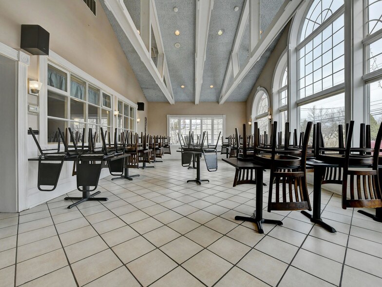 More Photos Of 638-640 Stokes Rd, Medford Restaurant For Sale