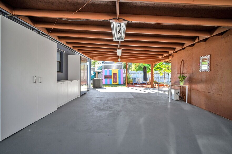 More Photos Of 7151 Taft St, Hollywood Office Residential For Sale