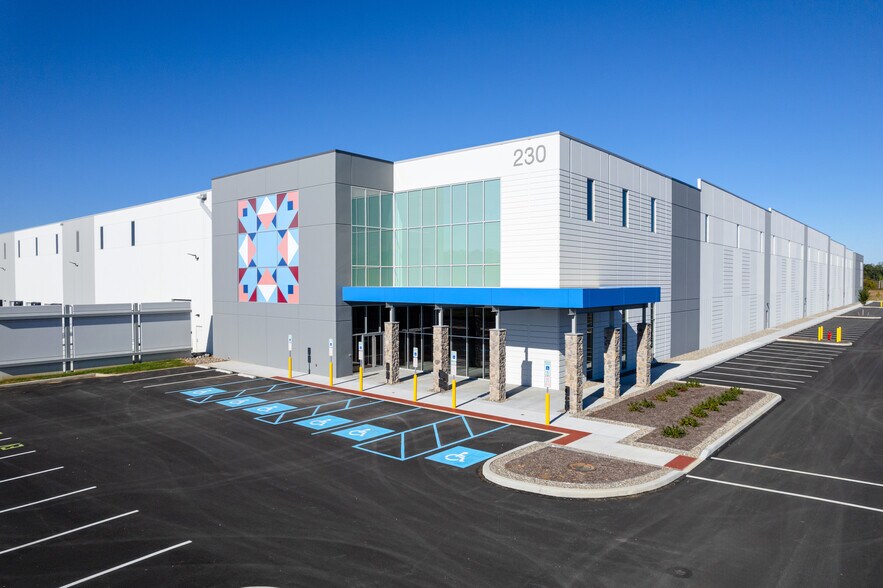 More Photos Of 1130 N Pottstown Pike, Exton Distribution For Lease