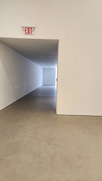 More Photos Of 260 Bowery, New York Apartments For Lease