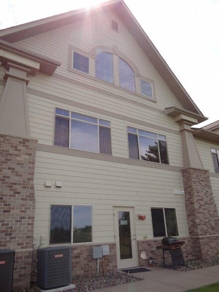 More Photos Of 801-809 Meander Ct, Medina Loft Creative Space For Lease