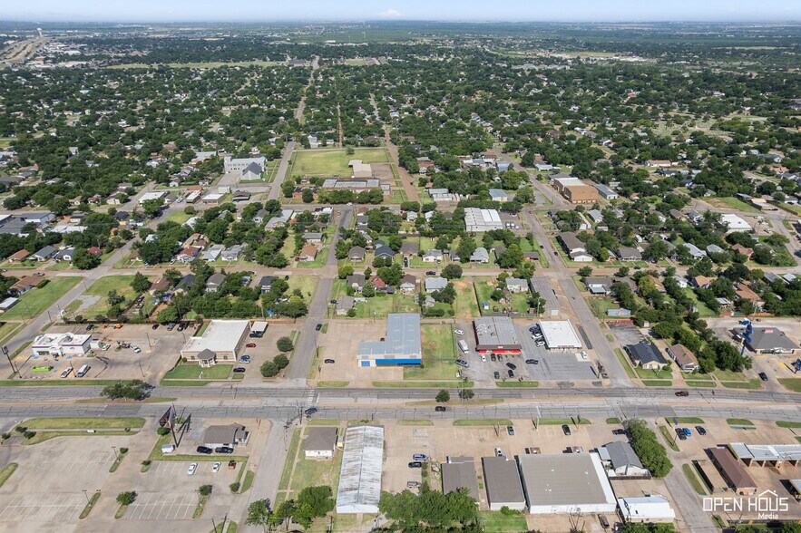 More Photos Of 2412 Kemp Blvd, Wichita Falls Light Manufacturing For Sale